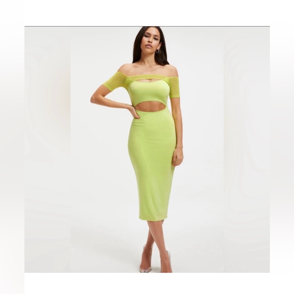 Good American Off Shoulder Cut Out Bodycon Midi Dress | Key Lime Green